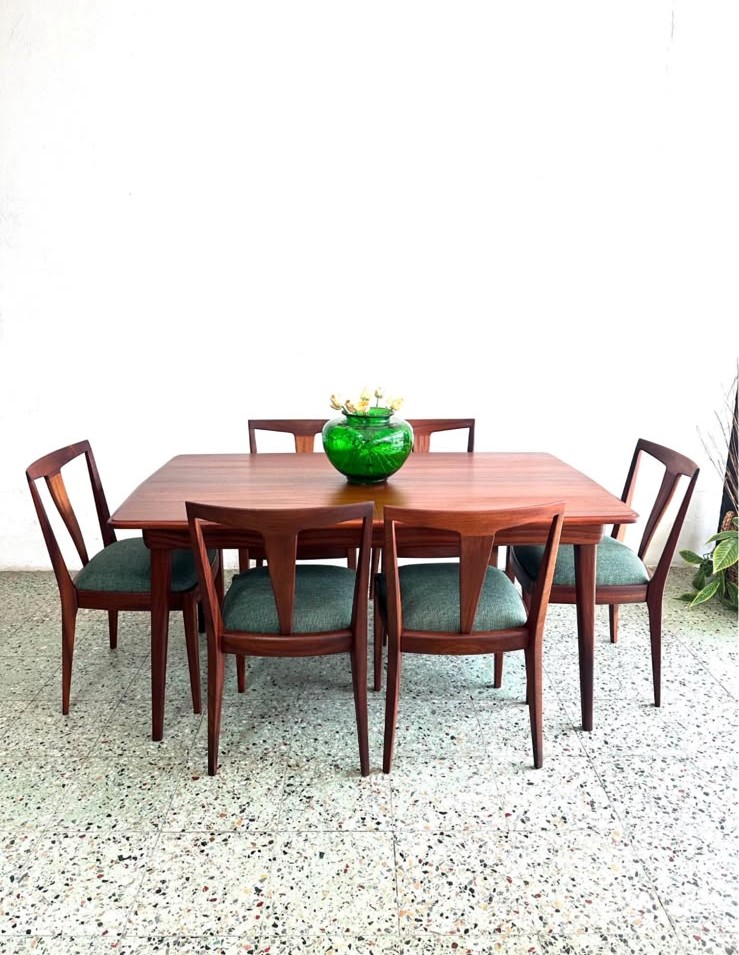 Mid Century Dining Table and 6 Chairs